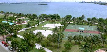 Opera Suites And Marina Doral Zewnętrze zdjęcie