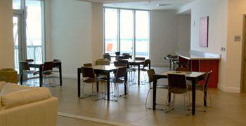 Opera Suites And Marina Doral Zewnętrze zdjęcie
