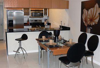Opera Suites And Marina Doral Zewnętrze zdjęcie